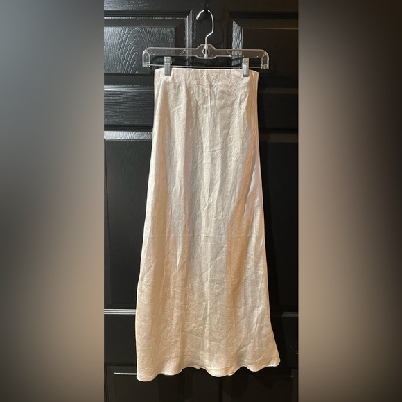 NEW Aritzia Babaton Slip Satin Maxi Skirt NWOT - Picture 6 of 13